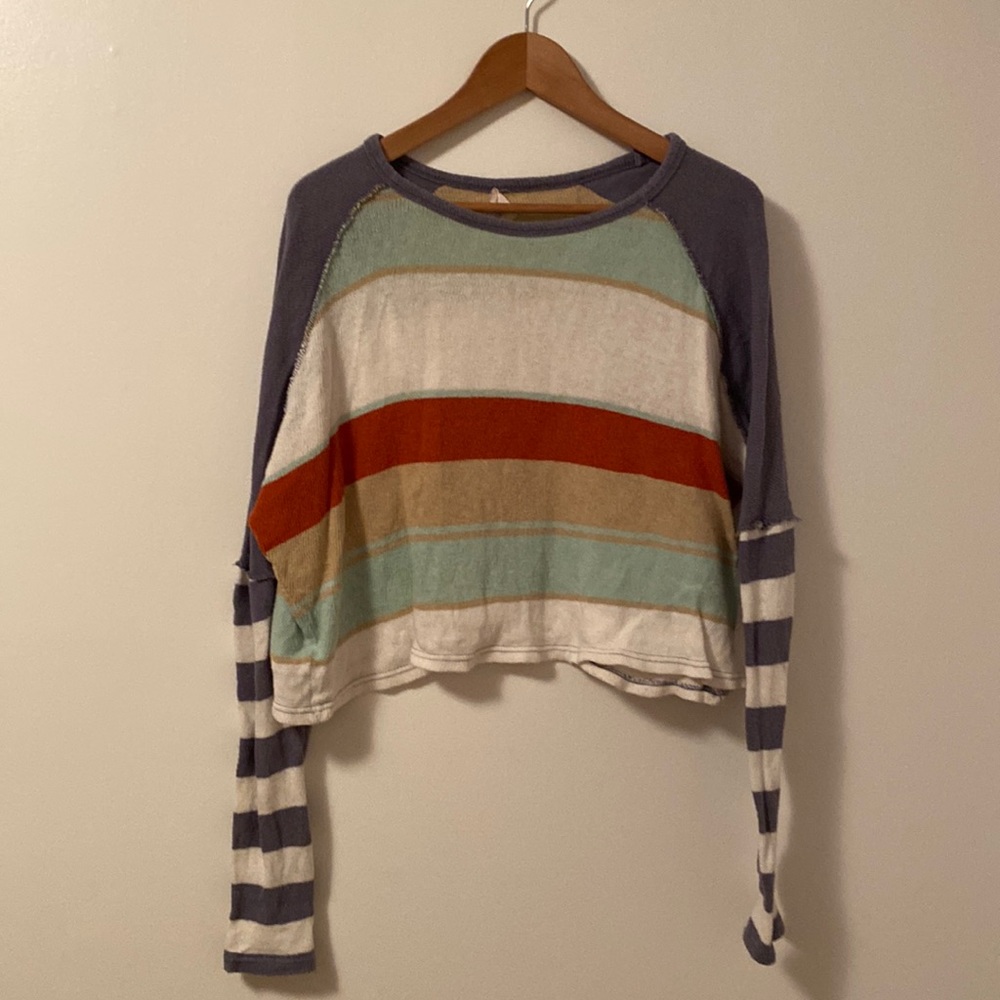 Gently Used Free People We The Free Small Cropped Women’s Sweater
